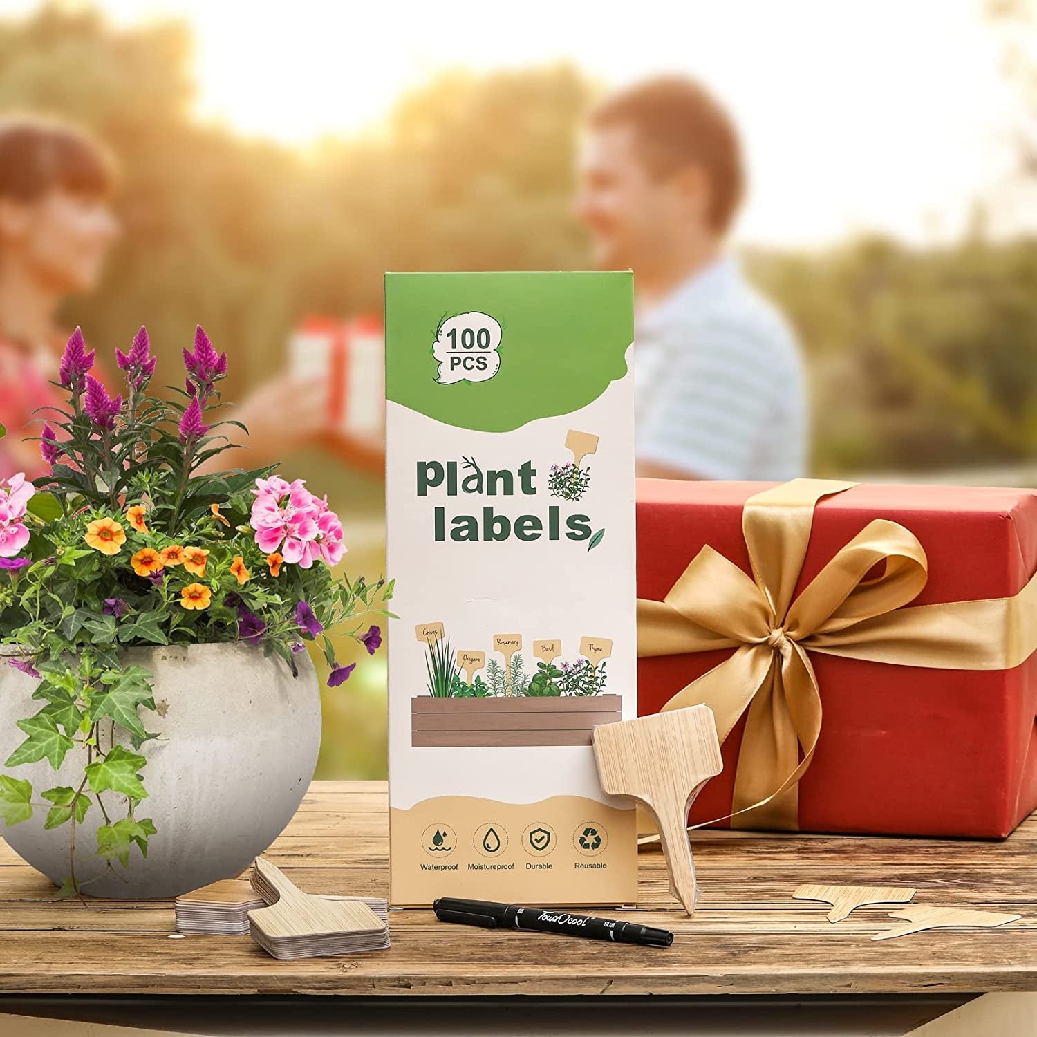 100Pcs Plant Labels, Garden Plant Markers, Plastic T-Type Plant Tags, Waterproof Garden Signs for Outdoor Garden Plants Garden Potted Plants (3.9” X 2.4”)